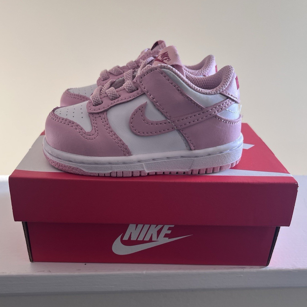 Nike Dunk Low Pink/White Low Top Leather Lace-Up Sneaker TD 5C (EU21)