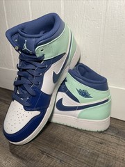 Jordan 1 Mid Mystic Navy/Mint Foam-White Bleu Marine Mystic Size Youth 7