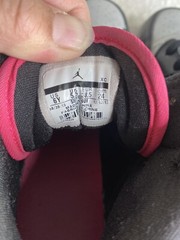 Nike Air Jordan 1 Mid GS Black Vivid Pink 555112-002 Size Youth Big Girls 6