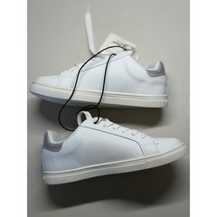 NEW! Thereabouts Silver White Size 1M Sneakers For Kids
