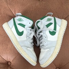 Used air jordan kids shoes size 12