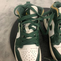 2021 Air Jordan Retro 1 MID Sonics Nike Kids/Child Size US 12 C #640734-371