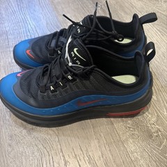 Nike Air Max Axis (GS) Black Laser Blue Size 7y women’s size 8.5