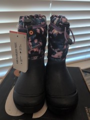 Bogs Snow Shell Boot Cosmos Kid’s Winter Boots, Black Multi, K10