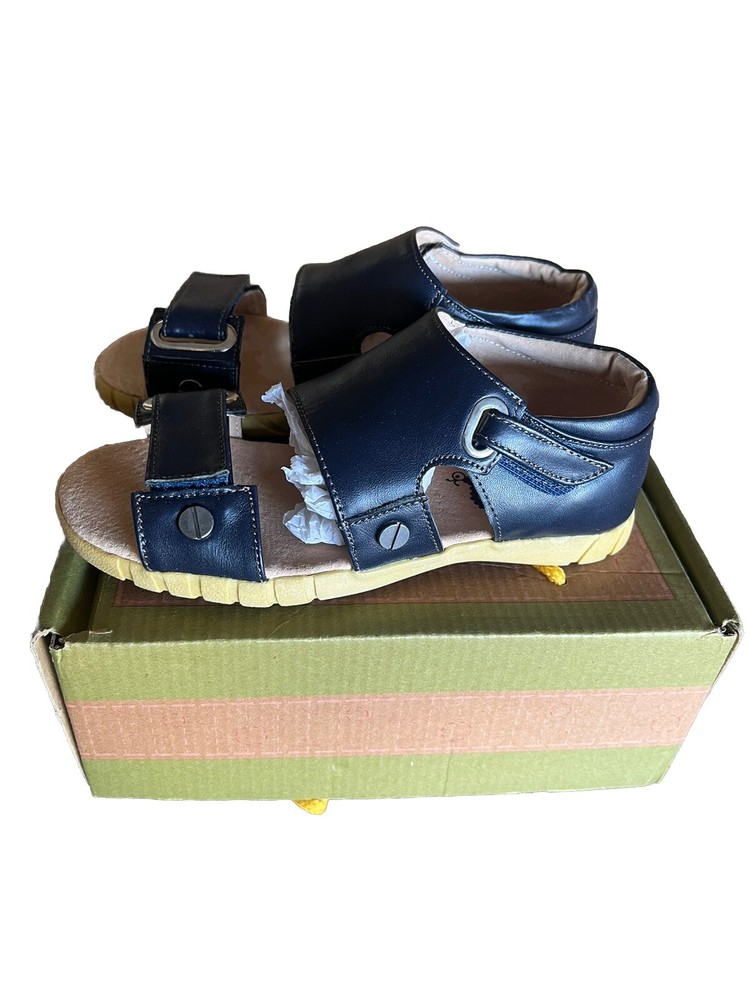 Livie & Luca Phillips Leather Sandals Unisex 12 NIB Youth
