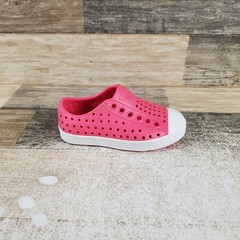 Native Jefferson Kids Clogs Sz 5 C5 Pink Shell White Rubber Slip On Round Toe