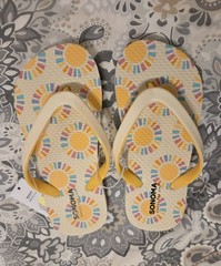 Sonoma Children’s Slippers, Multicolor, Size 11/12