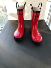 NEW Lone Cone Kids Rain Boots With Easy On Handles. Red With Navy Trim. Size 3