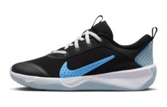Level SS/New – Nike Omni Multi-Court Low Black Blue Lightning DM9027-005