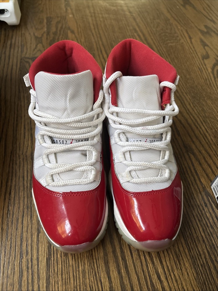 Nike Air Jordan (GS) 11 Retro „CHERRY“ – Size 7.5 Excellent Condition w/out Box