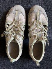 Chaco Outcross 2 Sandals Water Hiking Sport Shoes Unisex Size 4 Tan Green Beige