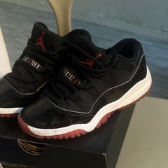 Jordan 11 Retro Low PS Black Varsity Red Patent Mesh Kids Sneaker 11C