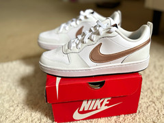 Nike Court Borough Low 2 GS Low Top Leather Lace-Up White/Bronze 7Y BQ5448