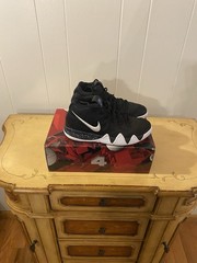 Kyrie 4 Ankle Taker Size 7y