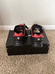 Nike Air Max DN8 (GS) Black/University Red Low Top Lace-Up US 5.5Y HF7310-004