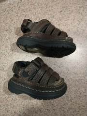 Faded Glory Action Flex Brown Sandals toddler Sz 2 Hook And Loop Strap Shoes