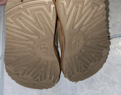 UGG Kids Classic Ultra Mini Mini Boots Chestnut 1130750K Shearling Fur sz 8