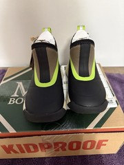 Muck Kids Outscape Pull On Boots Sz 7 NIB