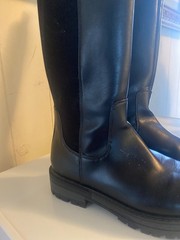 Kids boots