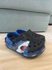 Crocs Sharks Jaws Blue And Black Cool Kid Size One Waterproof Beach Light Up