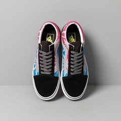 Vans Sk8-Hi MTE & Old Skool Platforms (2 pair total). New. Big Kids Size: 3.5.