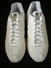 Nike Air Shox R4 White-Phantom-Red Youth Shoe Sz 5.5y Womens Sz 7 New CW2626-102