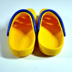 Crocs Classic Clogs Mickey Mouse Yellow Blue Strap Kid’s 4 Slip On Shoes