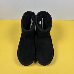 UGG Classic Mini Platform Black SUEDE Sz 2 KIDS LINED BOOTS 1143700K
