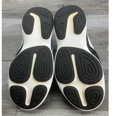 Nike Revolution 4 Kids Running Shoes Black White 943305-006 Size 13.5C Sneakers