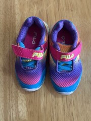 Fila Rainbow Small Child Size 6 Preowned