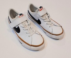 Nikè Court Legacy Size 1y. Unisex White,blue and brown.