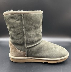 UGG Kid’s Classic Short II Bootie #1017703K Green & Tan, Size 4