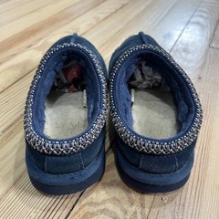 UGG Tasman Navy Blue Suede Shearling Slippers Kids Size 3 1019066K casual slipon