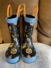 Cat & Jack Unisex Kids Size 6 Rainboots Space