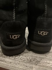 UGG Classic Short Boots Kids Size 4 Black Suede Sheepskin Fur Lined 1017703K