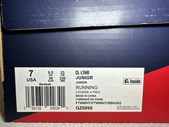 Size 7 Reebok Classic Leather Junior White Gum Bottom GZ6098