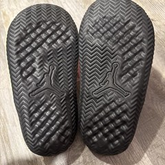 Size 4Y Nike Jordan Play Slides GS Light Madder Root Black Pool Sandals DQ3761