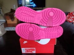 NIB – NIKE DUNK LOW – YOUTH size 6 # FB9109 102 – WHITE / LASER FUCHSIA
