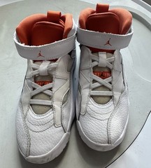 Kids NIKE Air Jordan Jumpman Two Trey