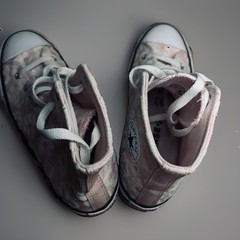 Converse Chuck Taylor All Star Platform Pink Floral High Tops 4Y or Women’s Sz 6