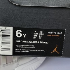 Jordan Max Aura SE (GS) Silver Gray White Sneakers Unisex Kids 6Y AV5175-040