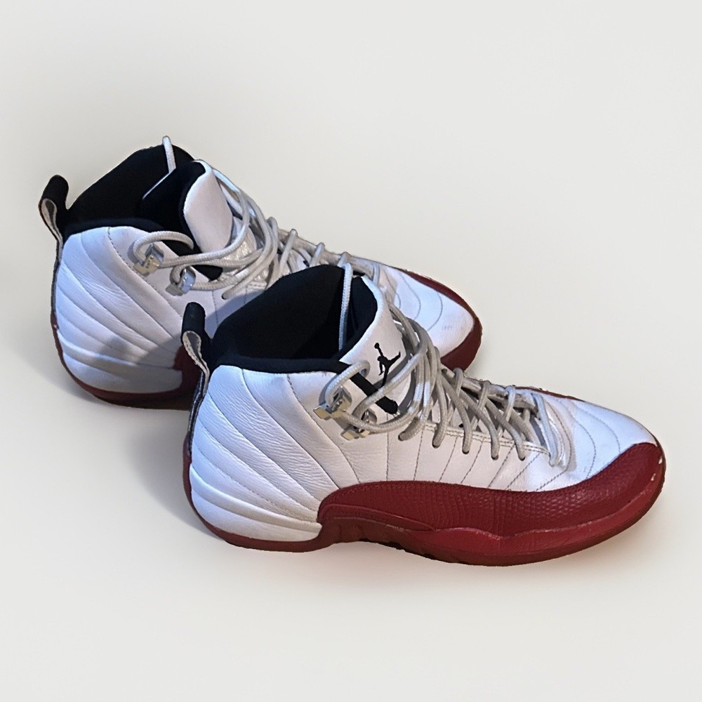 Jordan Air Jordan 12 Retro White/Red High Top Youth 6Y Leather 153265-116
