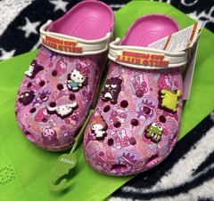 Hello Kitty – Classic Clog – Size Junior 2 (J2) ) – NWT