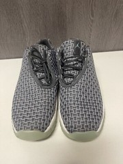 New Air Jordan Future Low BG Wolf Grey/Emerald Rise GS Size 7Y 724813-006