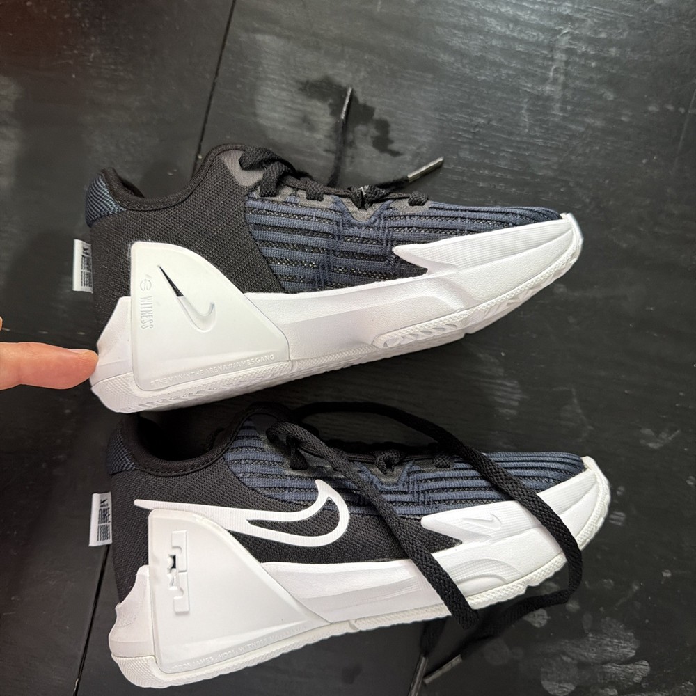 Size 11 (PS) – Nike LeBron Witness 6 Low Dark Obsidian White