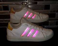 Adidas Grand Court 2.0 Sneakers Girls Size 6 White Iridescent/Pink Low 3-Stripes