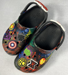 Crocs Marvel Avengers Unisex Kids w/ Marvel Symbol Charms Graffiti Style SZ 12