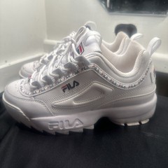 FILA UNISEX Kid’s Disruptor II Repeat White Fila Navy Red 3FM01003-125 SNEAKER