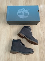 Timberland TBOA1A72 6in Premium Boots Gray Classic Size 2 .5 Youth New In Box