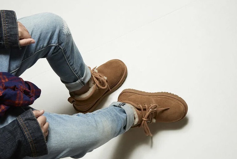 UGG Neumel II Boot – „Big Kids“